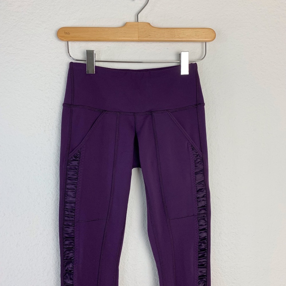 Lululemon Purple Side Gathered Satin Detail Leggings Sz 2 - Picture 4 of 13